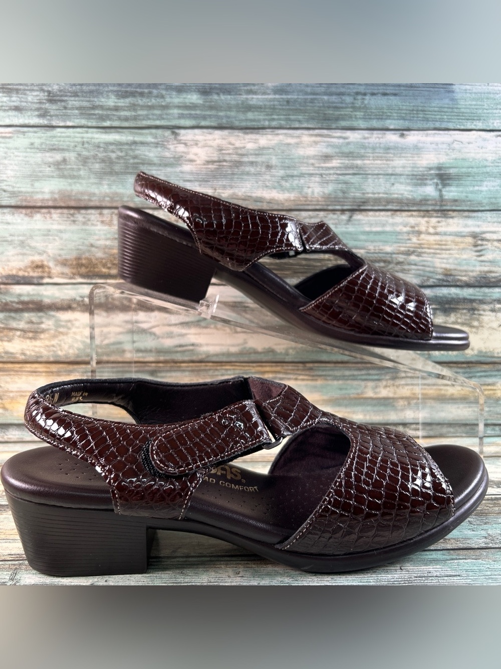 SAS Suntimer Sandals Womens Size 8.5N Brown Patent Leather Open Toe Block Heel